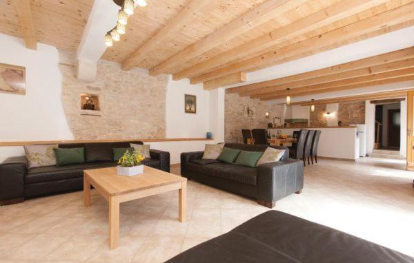 Villa 704 Batlug Extérieur photo